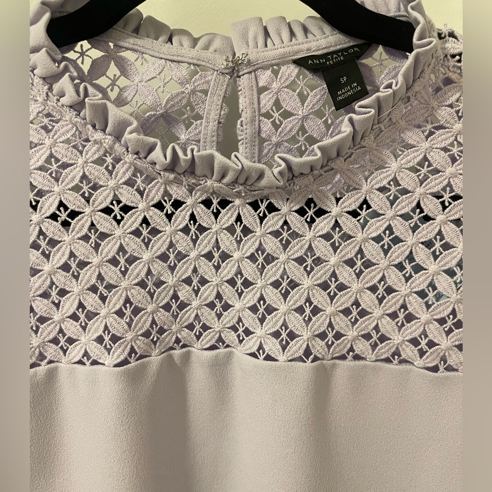 Ann Taylor Blouse, Size Small Petite, Lilac Purple, New With Tags - Picture 3 of 9